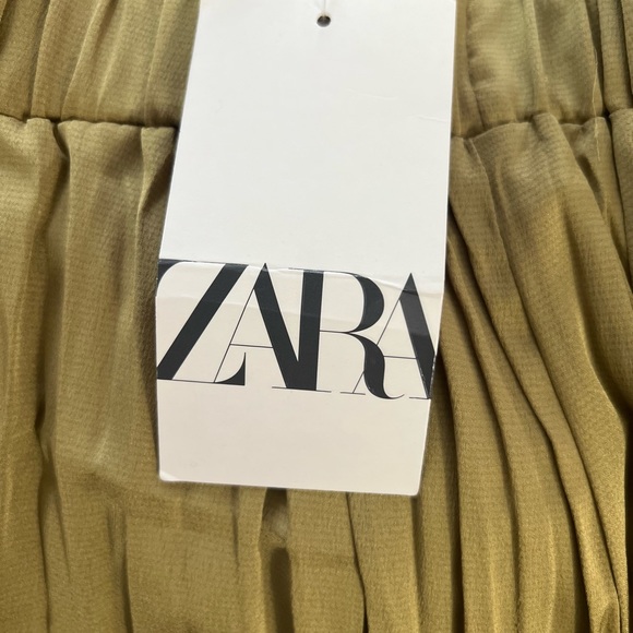ZARA long skirt. Brand new with tags. Price imentioned is with 13% tax I paid. - Picture 2 of 4